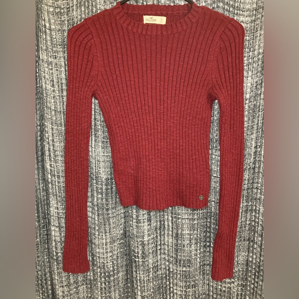 Hollister Maroon Ribbed Knit Sweater